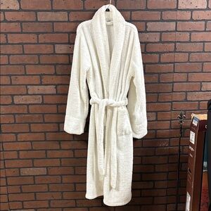 Bath & Body Works Cozy Cream Bathrobe
